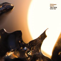 philippe_petit_you_only_live_ice